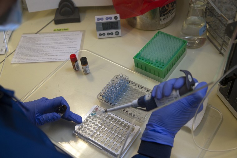 Image: COVID-19 blood test for antibodies