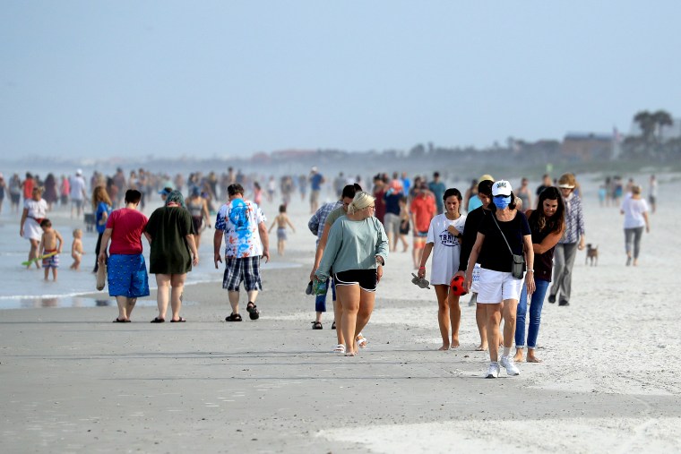 Image: Jacksonville, Florida Re-Opens Beaches After Decrease In COVID-19 Cases