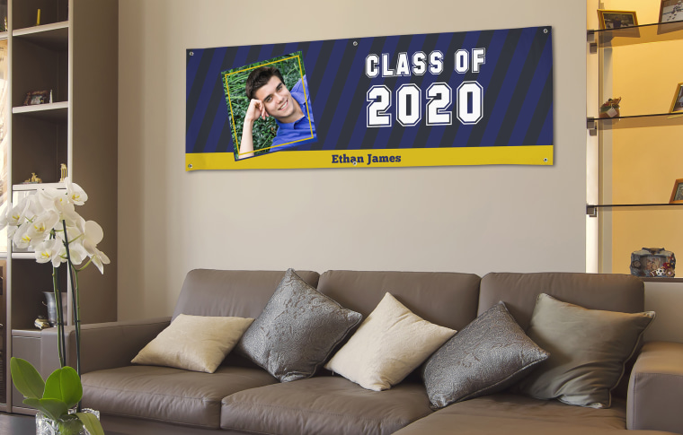Celebrate graduating students with banners from MailPix.