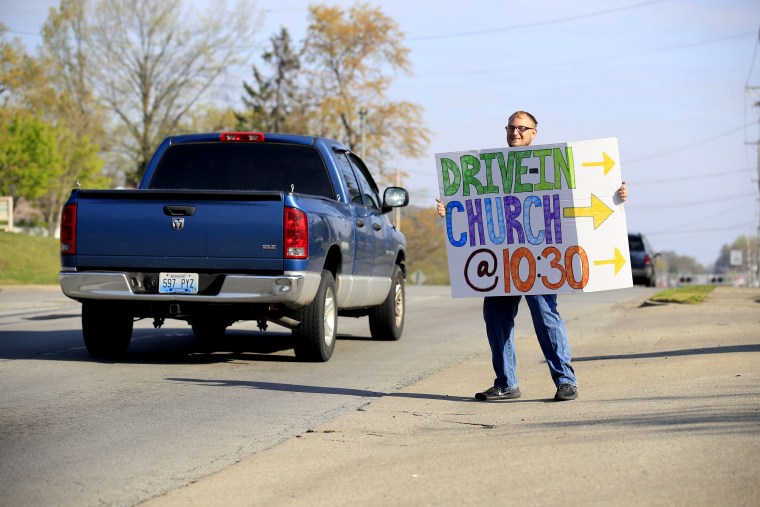 Kentucky Church Offers Drive-In Sunday Service During Pandemic