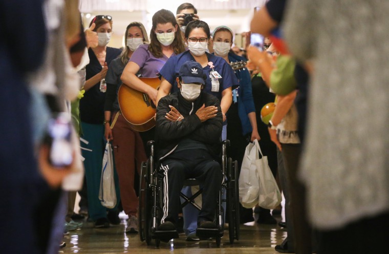 Image: Recovered Coronavirus Patient Reunites With Family After 5 Weeks In The Hospital