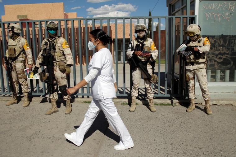 Image: Health worker in Mexico