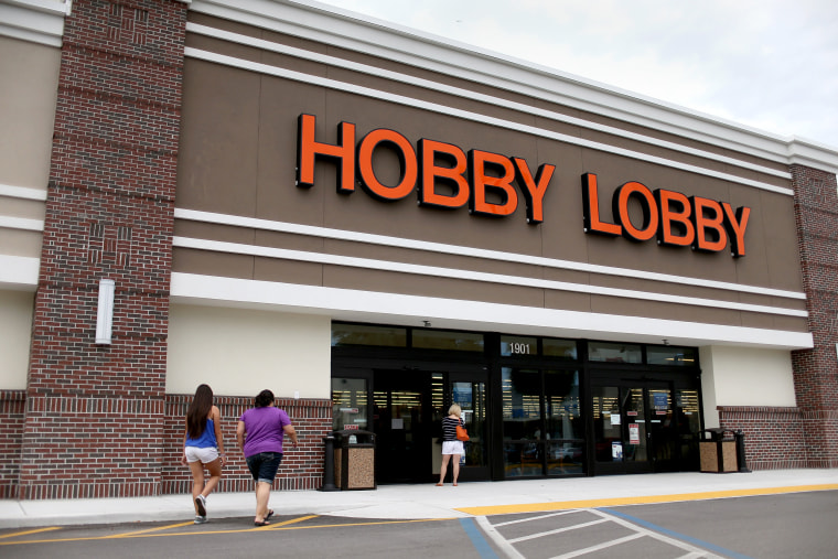 Image: Image: Supreme Court Rules In Favor Of Hobby Lobby In ACA Contraception Case