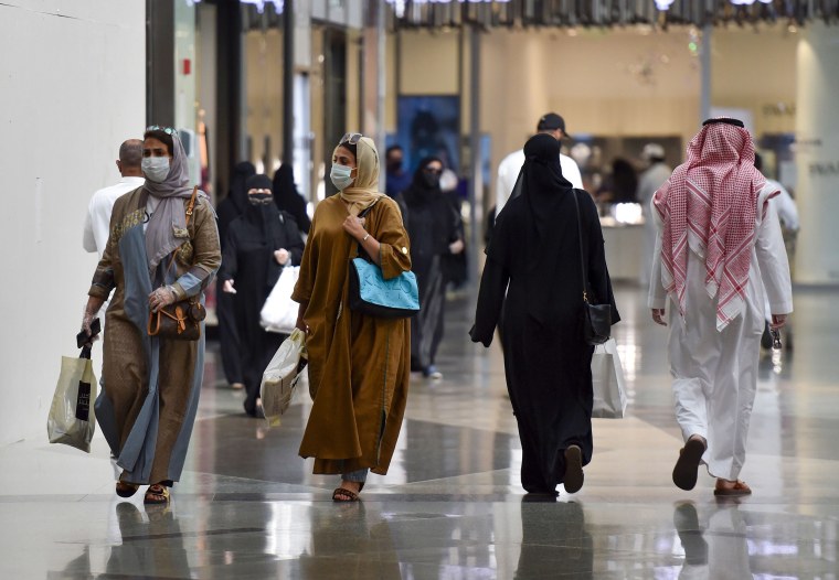 Image: Saudis shop at the Panorama Mall in the capital Riyadh on Friday ahead of the Eid al-Fitr festiva, that marks the end of the fasting month of Ramadan.