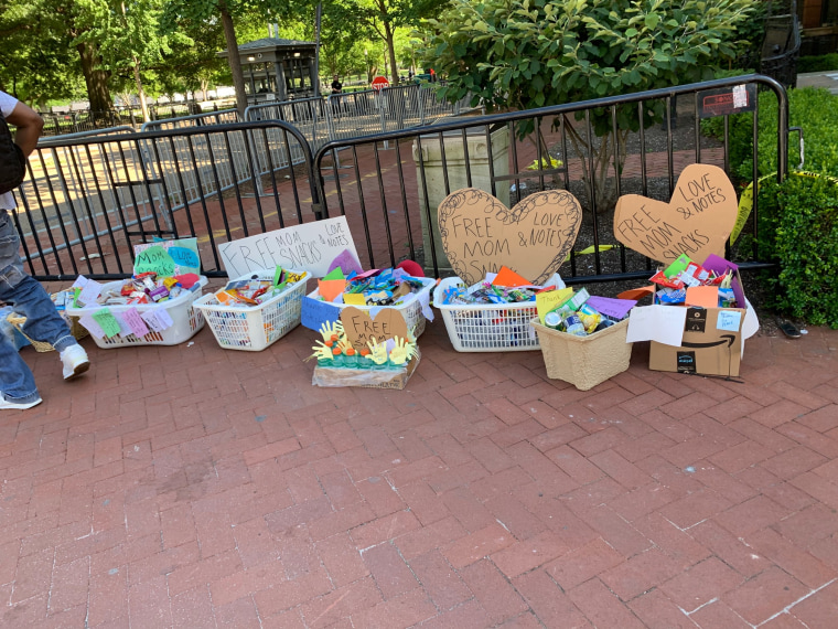 A group of moms in the Washington, D.C. area delivered baskets of snacks and drinks to protesters.