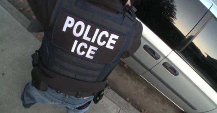 Image: An ICE officer