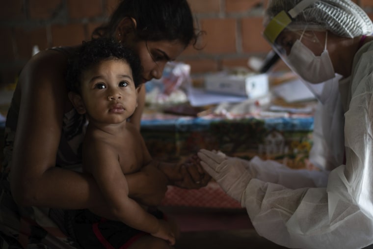 Image: Brazil coronavirus child test