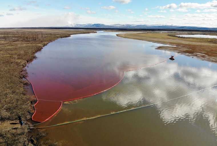 Image: RA large diesel spill in the Ambarnaya River outside Norilsk, Siberia, Russia on June 3, 2020