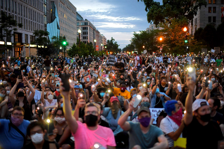 Image: TOPSHOT-US-POLITICS-RACE-UNREST