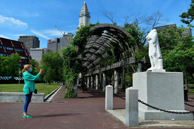 Image: Decapitated statue of Christopher Columbus in Boston