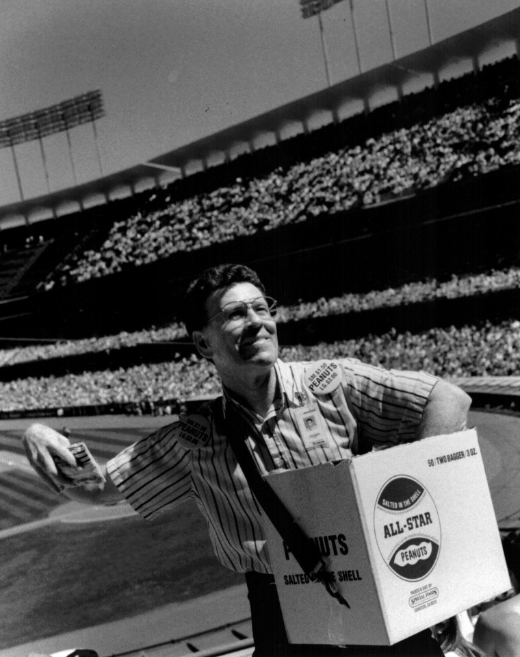 Get Your Peanuts! - Los Angeles Dodgers