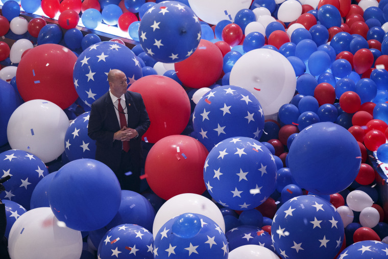 Image: 2016 DNC Secret Service Agent, balloons