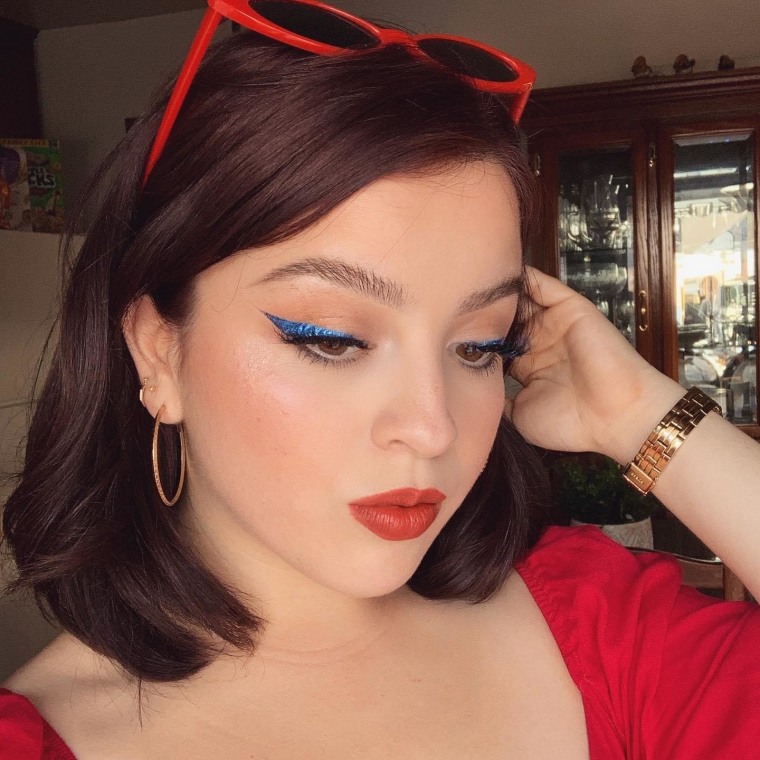 Blue and red deals eyeshadow