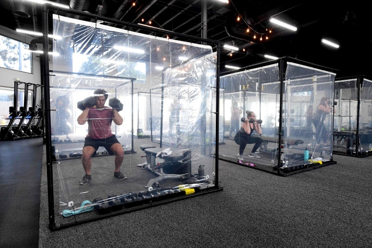 Image: TOPSHOT-US-HEALTH-VIRUS-GYM-REOPENING