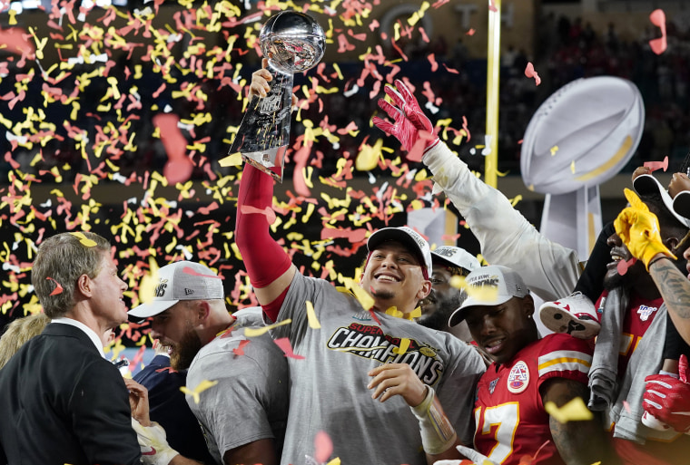 Patrick Mahomes gives 'turnt' speech before Tech win