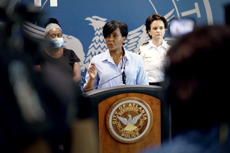 Atlanta Mayor Keisha Lance Bottoms announces a 9 PM curfew on May 30, 2020 in Atlanta.