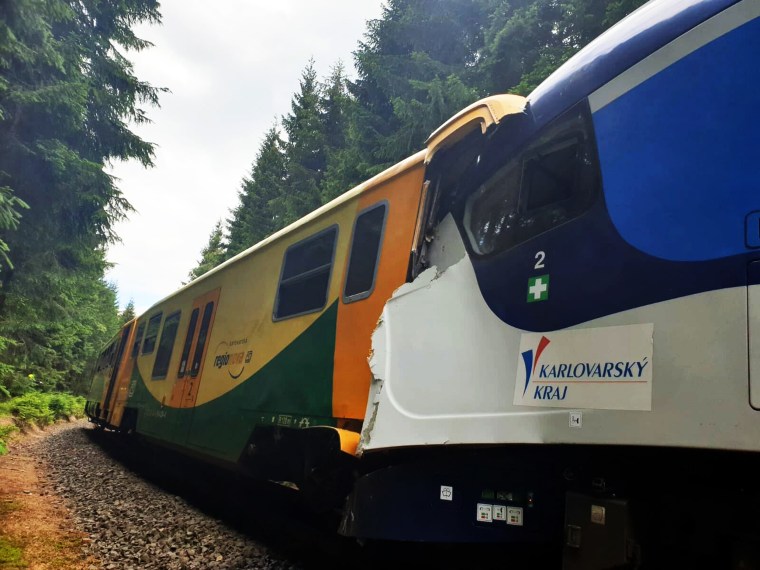 Image: Train collision Czech Republic