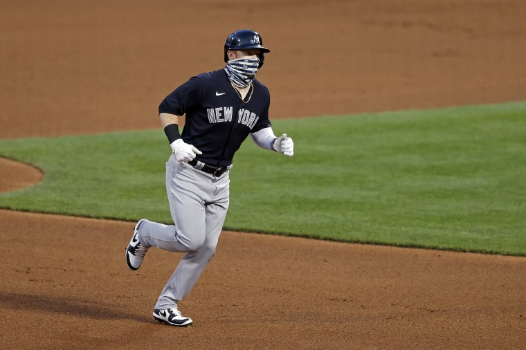 Video: Clint Frazier, Didi Gregorius hit home runs while wearing masks