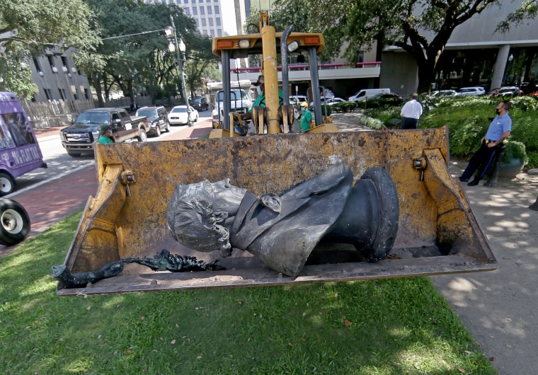 Image: *** BESTPIX *** Confederate Statues Vandalized In New Orleans