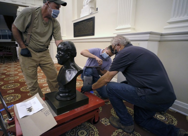 Image: Virginia State Capitol confederate monuments removed