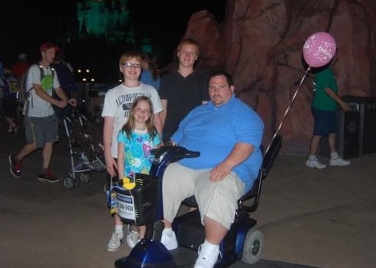 On a 2013 trip to Walt Disney World, when he weighed 477 pounds, Scott Santarlas had to rent a mobility scooter to keep up with his wife and children.