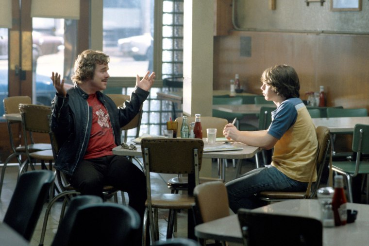 Philip Seymour Hoffman, Patrick Fugit in "Almost Famous"