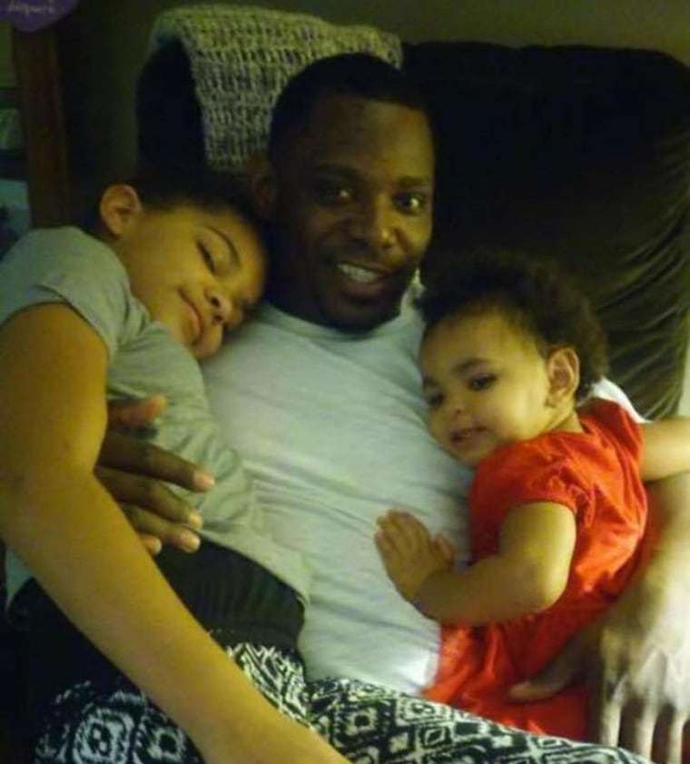 Detreck Foster with his daughters.