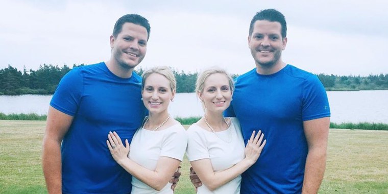 Identical twin sisters of &#39;Our Twinsane Wedding&#39; announce pregnancies