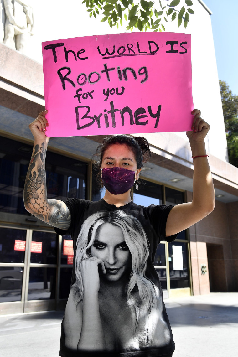 #FreeBritney Protest Outside Courthouse In Los Angeles During Conservatorship Hearing