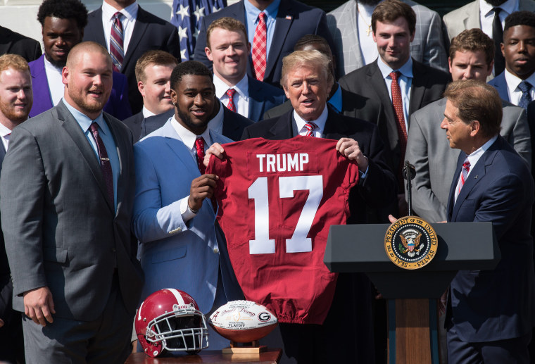 Image: Alabama football team visits White House