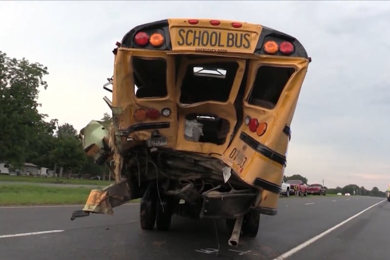 Truck Driver In Crash With School Bus Helps Free Trapped Students ...