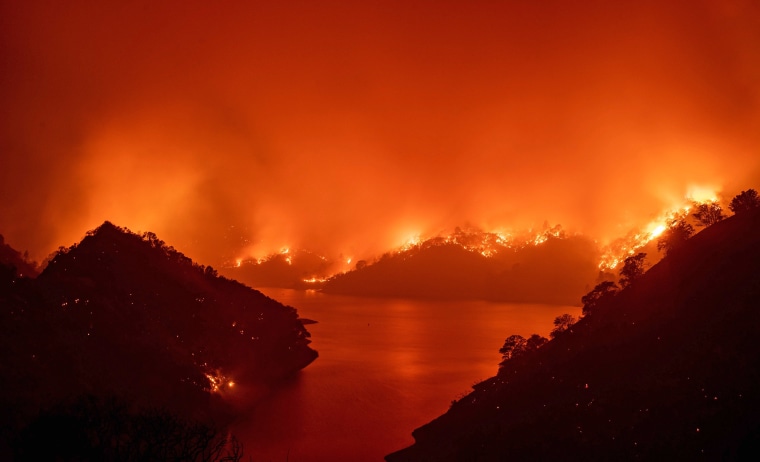 Image: TOPSHOT-US-CALIFORNIA-WILDFIRE-FIRE