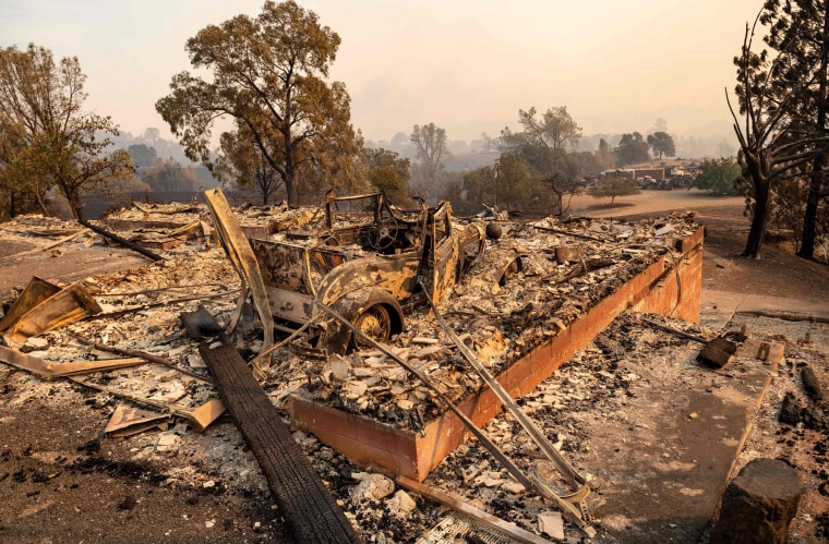 Image: TOPSHOT-US-CALIFORNIA-FIRE