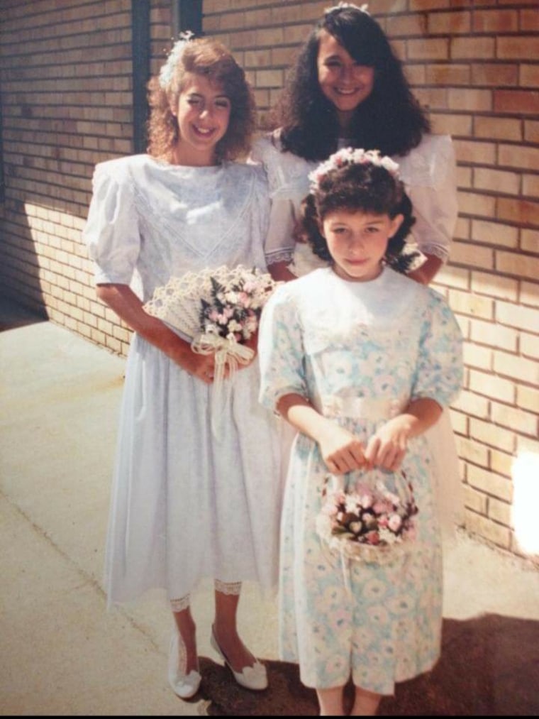 Jessica with her sisters, Audrey and Amanda.