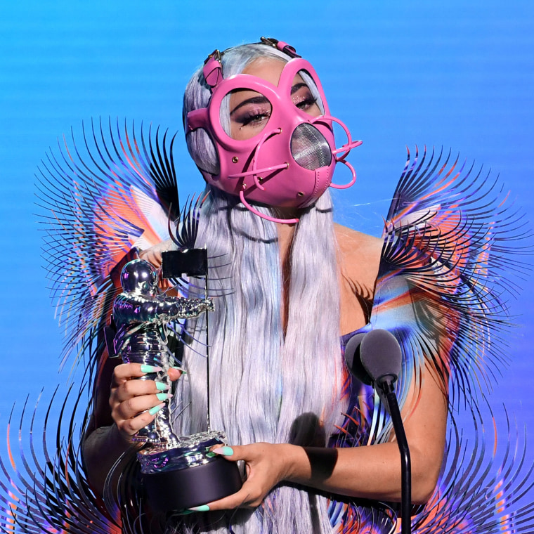 Lady Gaga masks at 2020 VMAs
