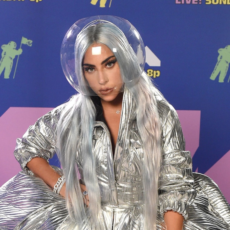 Lady Gaga masks at 2020 VMAs