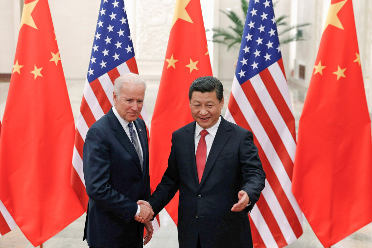 Image: Xi Jinping and Joe Biden in 2013