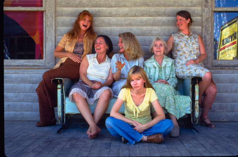 Blythe Danner with Melinda Dillon, Marceline Hugot, Beth Grant, Alice Drummond and Jennifer Milmore.