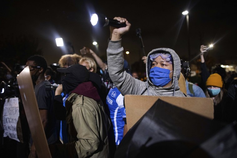 Black man is killed by Los Angeles sheriff's deputies, sparking protest