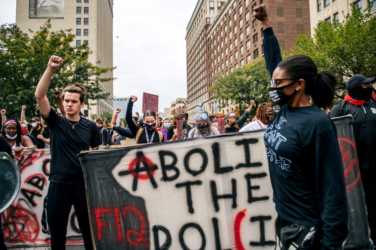 Image: Protests in Louisville