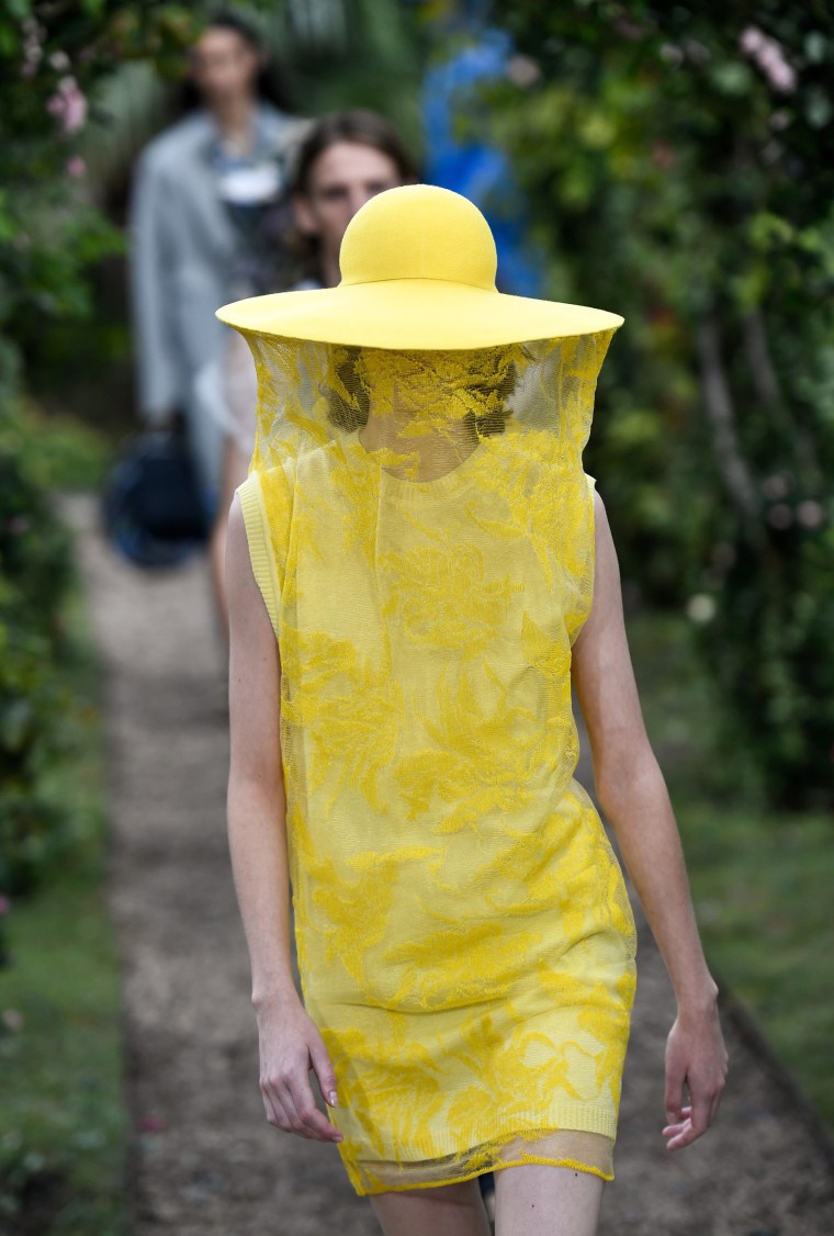 Kenzo fashion show. Beekeeper
