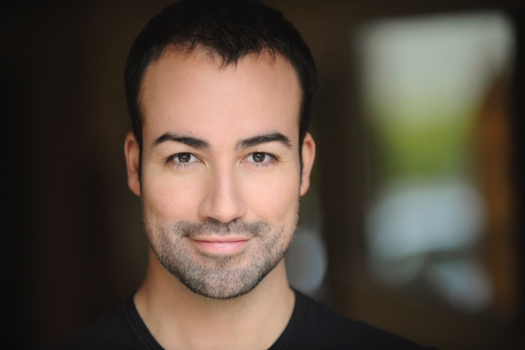 Caesar Samayoa of "Come From Away" will appear in Viva Broadway: Hear Our Voices on Oct. 1, 2020.