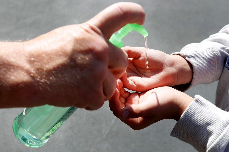 FDA warns of methanol-tainted hand sanitizer — but can't force companies to  recall it