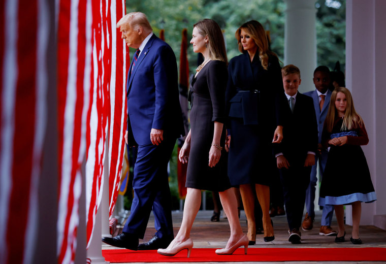 Image: U.S President Donald Trump holds an event to announce his nominee of U.S. Court of Appeals for the Seventh Circuit Judge Amy Coney Barrett to fill the Supreme Court seat