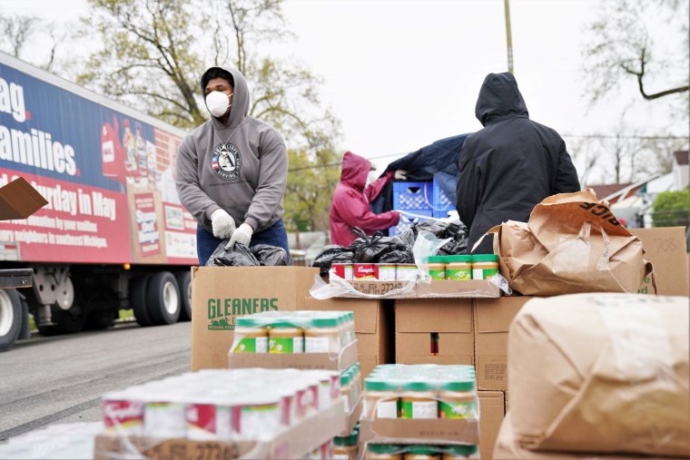 Gleaners drive-up food distribution sites--launched on March 19 in response to the increased need for emergency food due to the COVID-19 pandemic. Today, Gleaners continues to host 70 sites throughout our five-county service area, averaging an attendance of 255 households per site. A site above in Detroit, Michigan.
