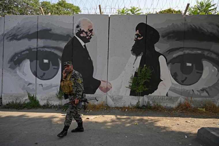 Image: A wall mural in Kabul.