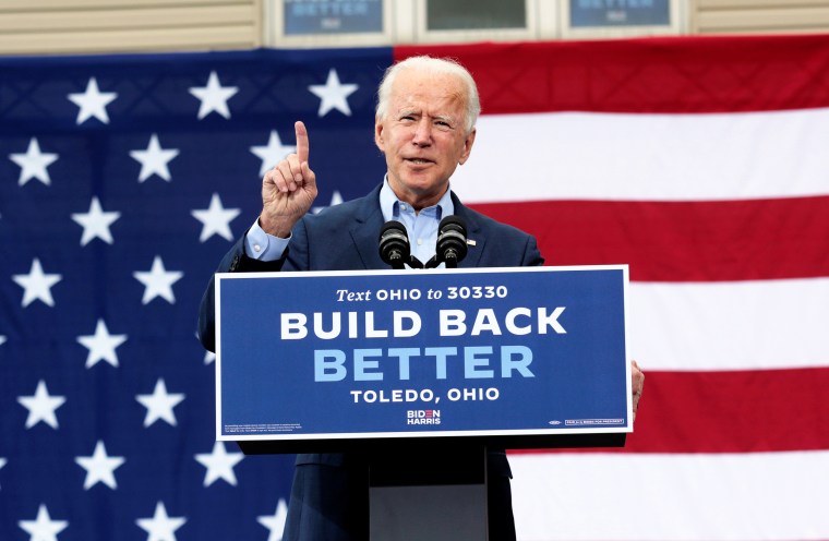 Image: Biden campaigns in Ohio