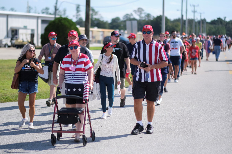 Image: Supporters of President Donald Trump