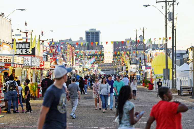 Image: Mississippi State fair begins in Jackson
