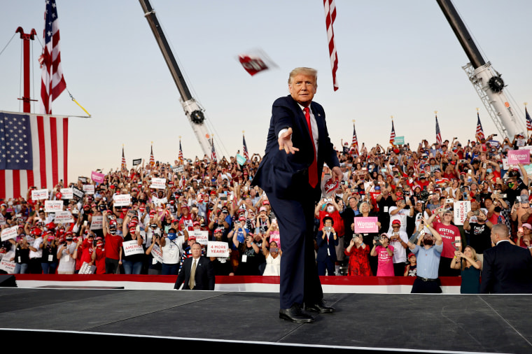 Image: FILE PHOTO: U.S. President Trump holds a campaign rally at Orlando Sanford International Airport in Sanford, Florida